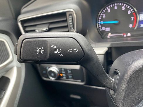 Certified 2022 Ford Explorer XLT w/ Equipment Group 202A image 71