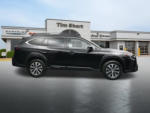 Used 2023 Subaru Outback Premium AWD/4WD image 6