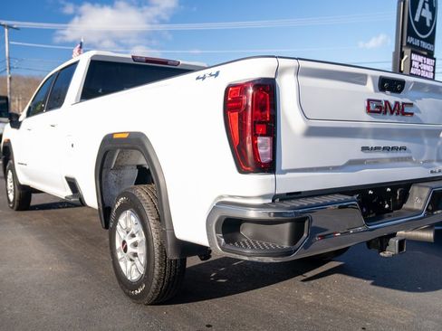 Used 2024 GMC Sierra 2500 SLE w/ SLE Convenience Package image 5
