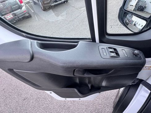 Used 2026 RAM ProMaster 2500 w/ Convenience Group FWD image 13