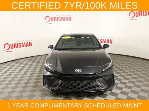 Used 2025 Toyota Camry SE FWD image 11