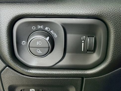 New 2026 RAM 1500 Express AWD/4WD image 10