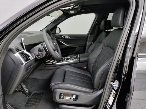 Used 2026 BMW X7 xDrive40i w/ M Sport Package image 12