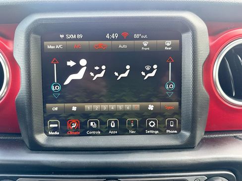 Used 2022 Jeep Gladiator Rubicon AWD/4WD image 22
