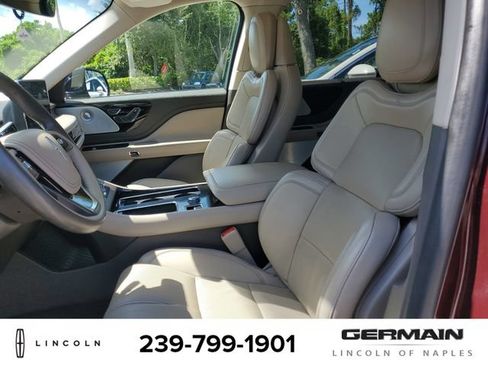 Certified 2022 Lincoln Aviator Reserve AWD/4WD image 19