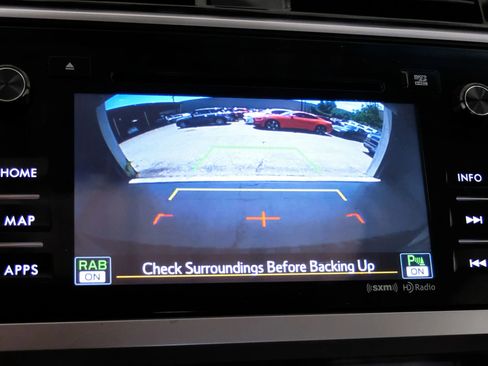 Used 2017 Subaru Outback 2.5i Touring AWD/4WD image 21