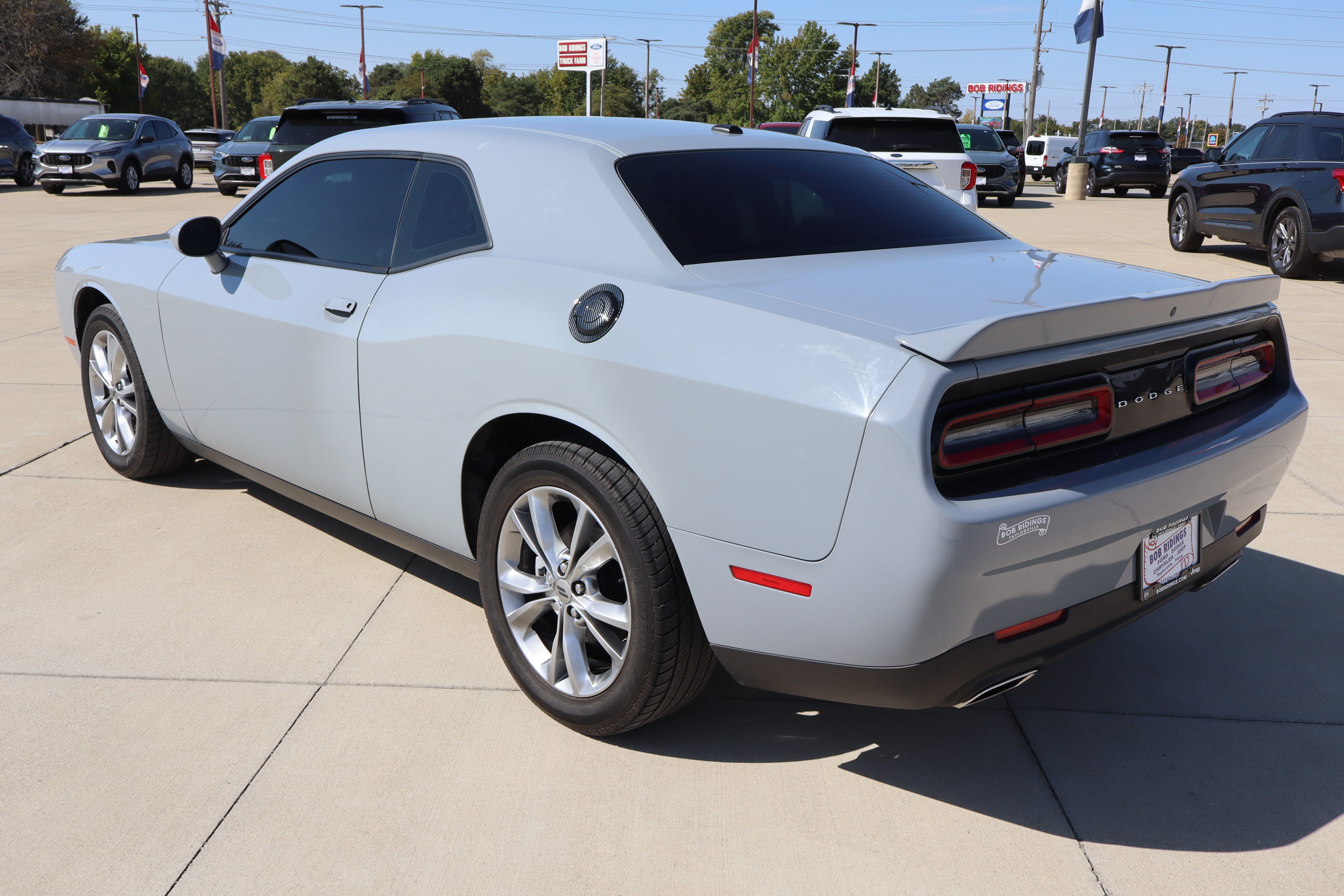 Used 2022 Dodge Challenger SXT w/ Cold Weather Group AWD/4WD image 7