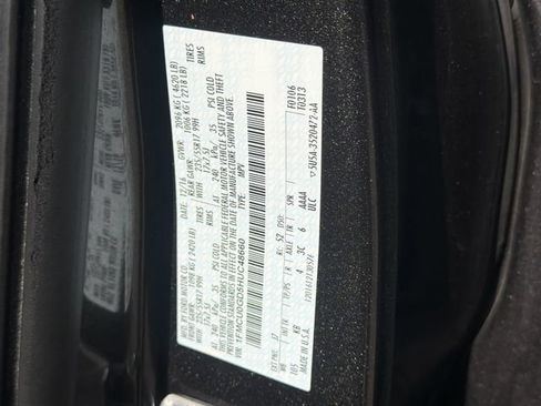 Used 2017 Ford Escape SE FWD image 10