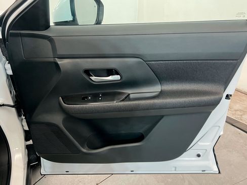 New 2025 Nissan Kicks SV w/ Charging Package image 23