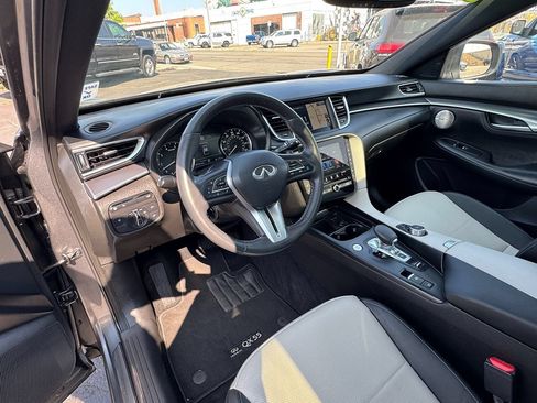 Used 2023 INFINITI QX55 Essential AWD/4WD image 17