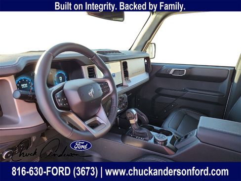 New 2025 Ford Bronco Outer Banks w/ Sasquatch Package image 9