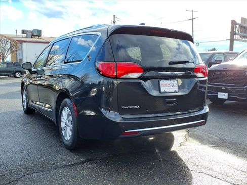 Used 2019 Chrysler Pacifica Touring-L w/ Advanced Safetytec Group image 21
