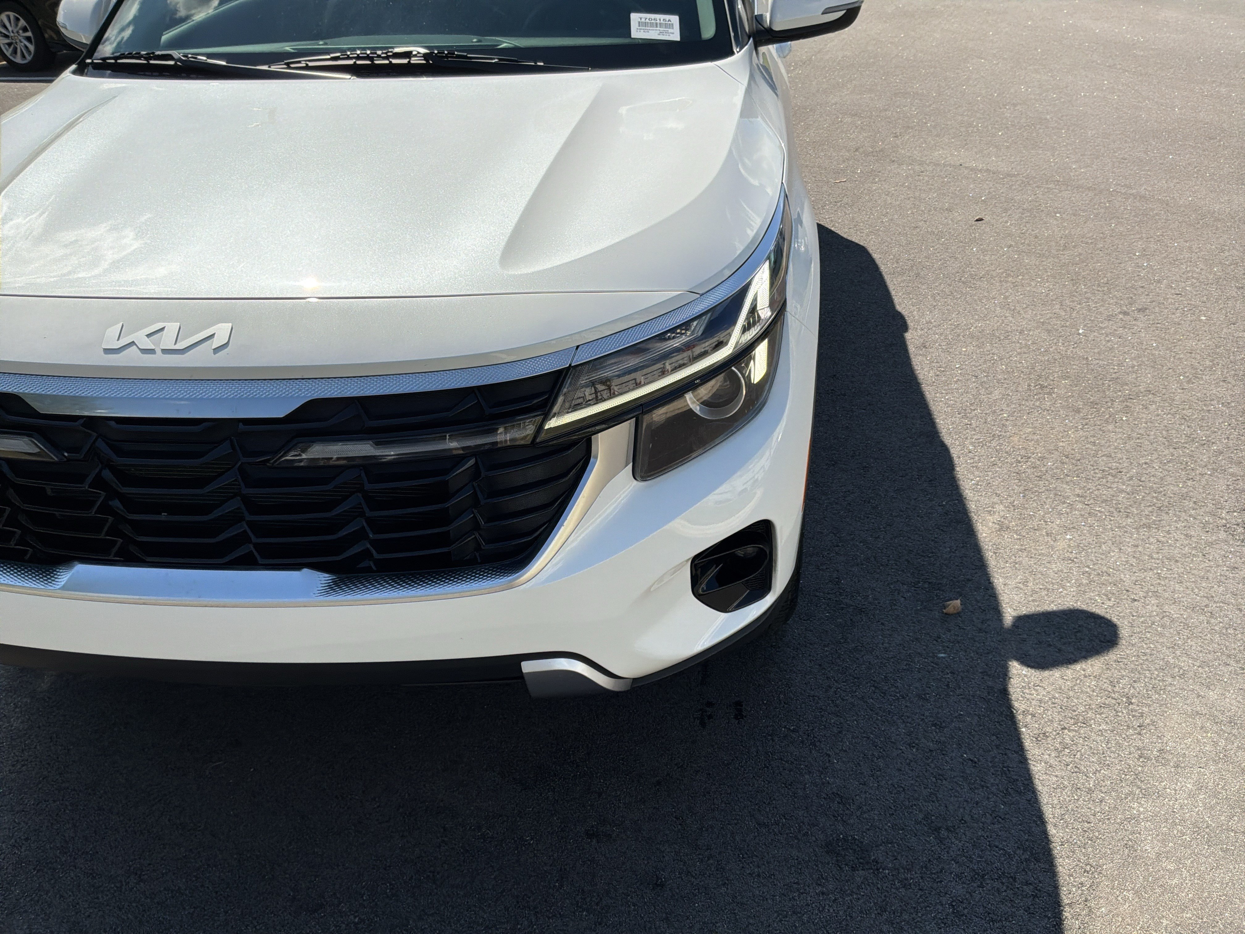 Used 2024 Kia Seltos EX FWD image 6