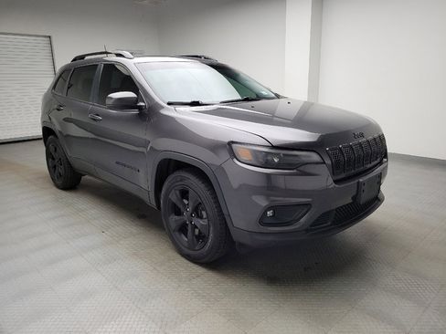 Used 2019 Jeep Cherokee Latitude Plus image 13