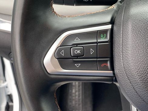 Used 2022 Jeep Compass Limited AWD/4WD image 19