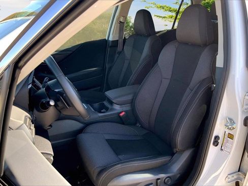 Certified 2025 Subaru Outback Premium image 21