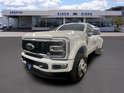 Certified 2024 Ford F450 Platinum w/ FX4 Off-Road Package image 7