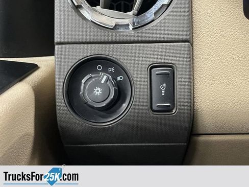 Used 2015 Ford F350 XLT w/ Snow Plow Prep Package image 19