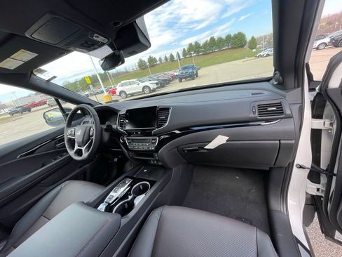 New 2026 Honda Ridgeline Black Edition image 11