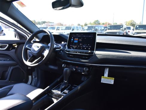 New 2026 Jeep Compass Latitude image 31