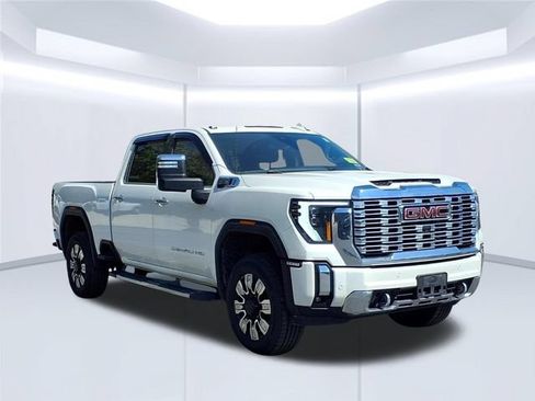 Used 2024 GMC Sierra 2500 Denali w/ Denali Reserve Package AWD/4WD image 25