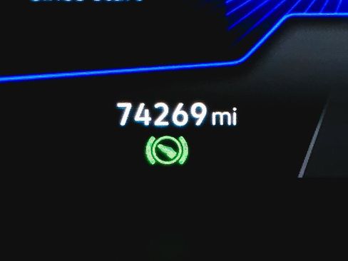 Used 2022 Volkswagen Taos S image 23