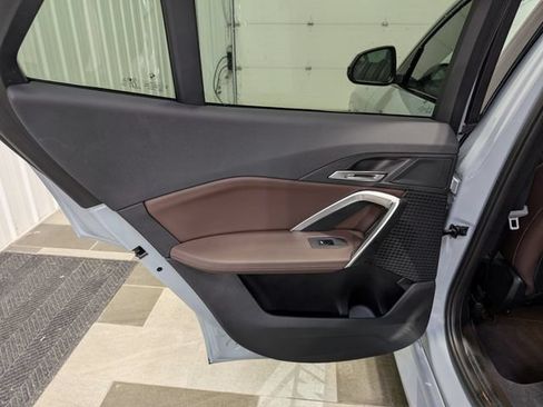 Used 2025 BMW X2 xDrive28i w/ M Sport Package AWD/4WD image 8