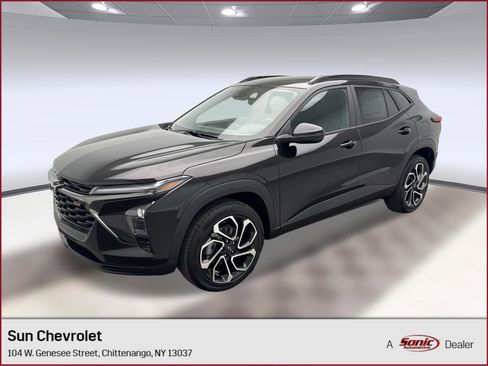 New 2025 Chevrolet Trax RS image 1