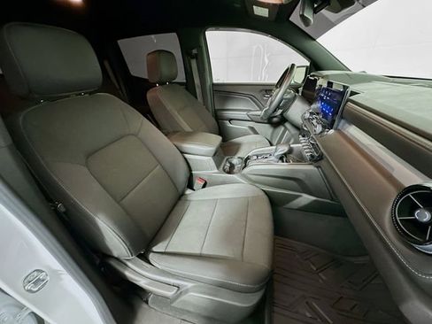 Used 2023 Chevrolet Colorado LT w/ LT Convenience Package II image 25