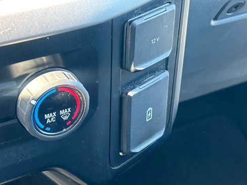 Used 2023 Ford F150 XLT image 44