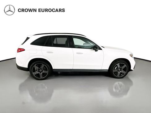 Used 2026 Mercedes-Benz GLC 300 4MATIC image 4