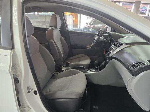 Used 2013 Hyundai Accent GS image 14