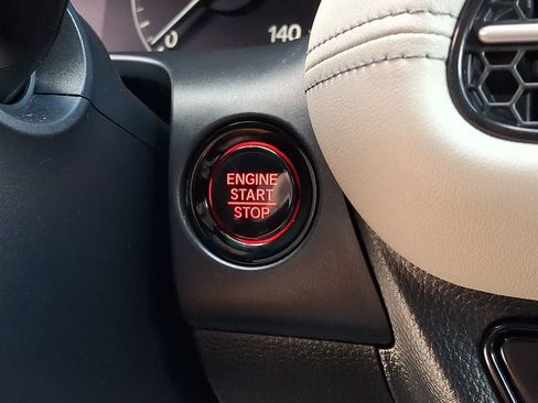 Used 2023 Honda HR-V EX-L image 25