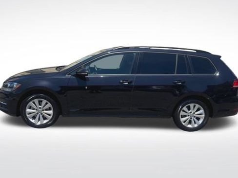 Used 2019 Volkswagen Golf S AWD/4WD image 6