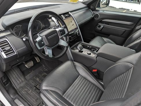 Used 2023 Land Rover Discovery S R-Dynamic image 12