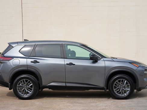 Used 2023 Nissan Rogue S FWD image 45