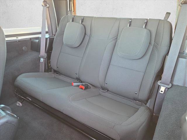 Used 2022 Jeep Wrangler Sport AWD/4WD image 18