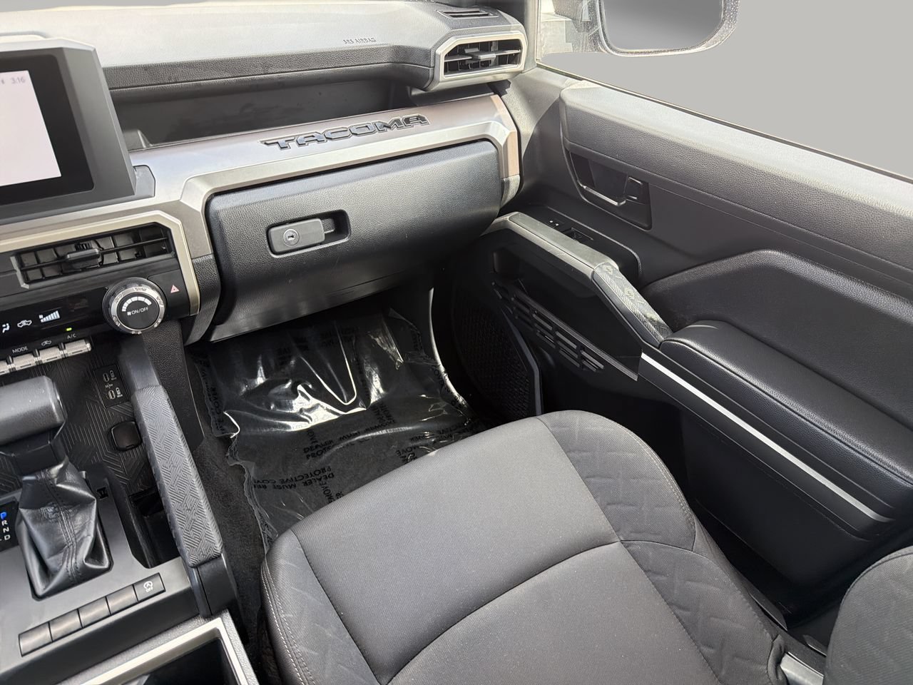 Used 2024 Toyota Tacoma SR5 RWD image 14