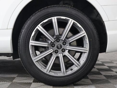 Used 2018 Audi Q7 3.0T Premium AWD/4WD image 17