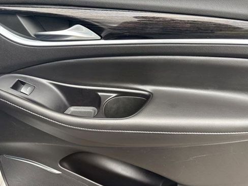 Used 2020 Buick Enclave Avenir w/ Avenir Technology Package image 40