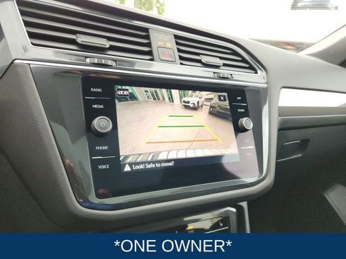 Used 2024 Volkswagen Tiguan SE R-Line image 3