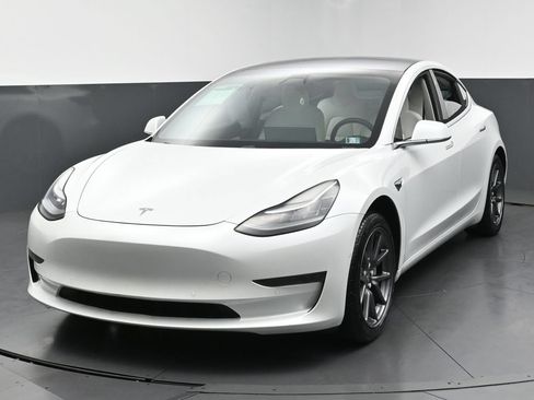 Used 2020 Tesla Model 3 Standard Range Plus RWD image 6