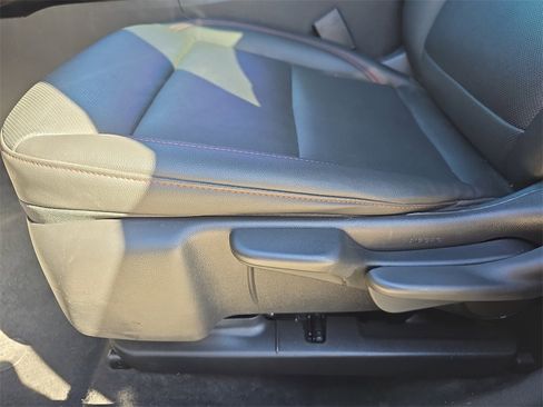 Used 2025 Chevrolet Trax RS w/ Driver Confidence Package image 29