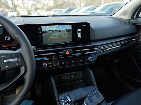 Certified 2026 Kia Sportage EX w/ EX Panorama Roof Package image 16