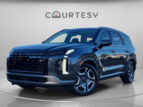 Used 2024 Hyundai Palisade Limited image 1