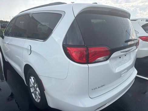 Used 2021 Chrysler Voyager Lxi FWD image 6