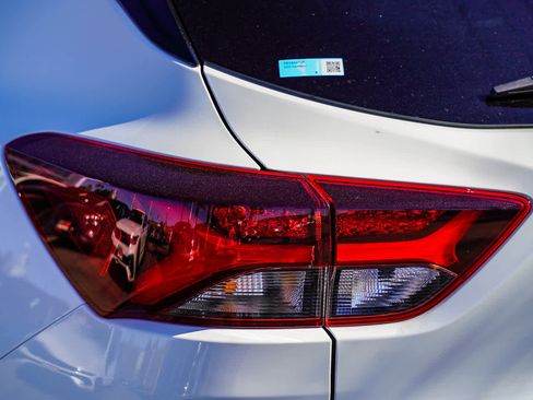 Used 2023 Chevrolet TrailBlazer RS w/ Sun and Liftgate Package image 7