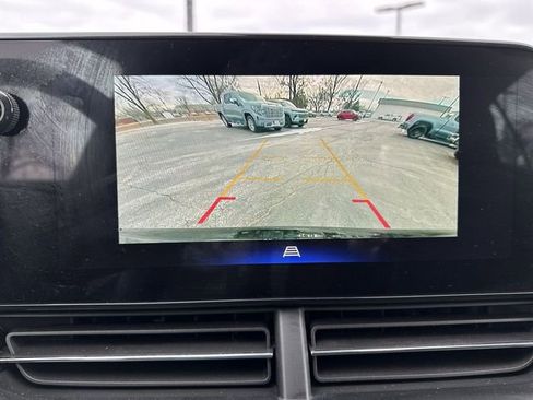 Used 2025 Chevrolet Trax LT image 14