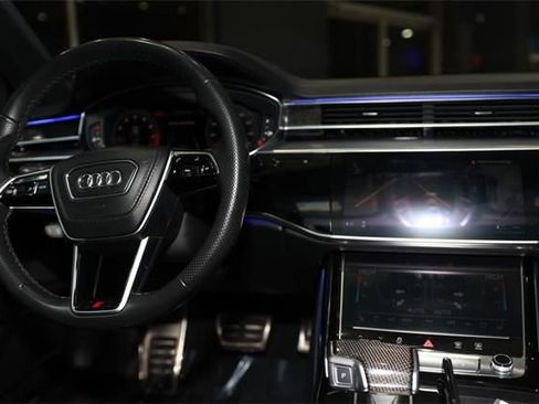 Used 2022 Audi S8 4.0T w/ S8 Executive Package image 21