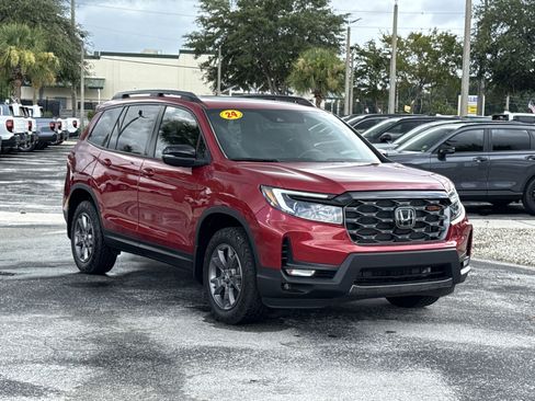 Certified 2024 Honda Passport TrailSport image 2